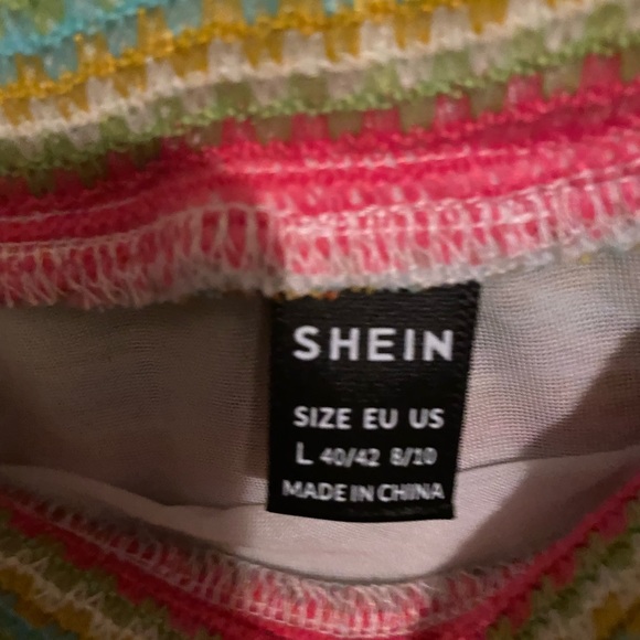 🌈𝐂𝐨𝐥𝐨𝐫𝐟𝐮𝐥 𝐖𝐨𝐯𝐞𝐧 𝐒𝐤𝐢𝐫𝐭🌈 - Picture 3 of 5